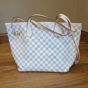 White Checkered Tote with Cream Trim and Double Straps
